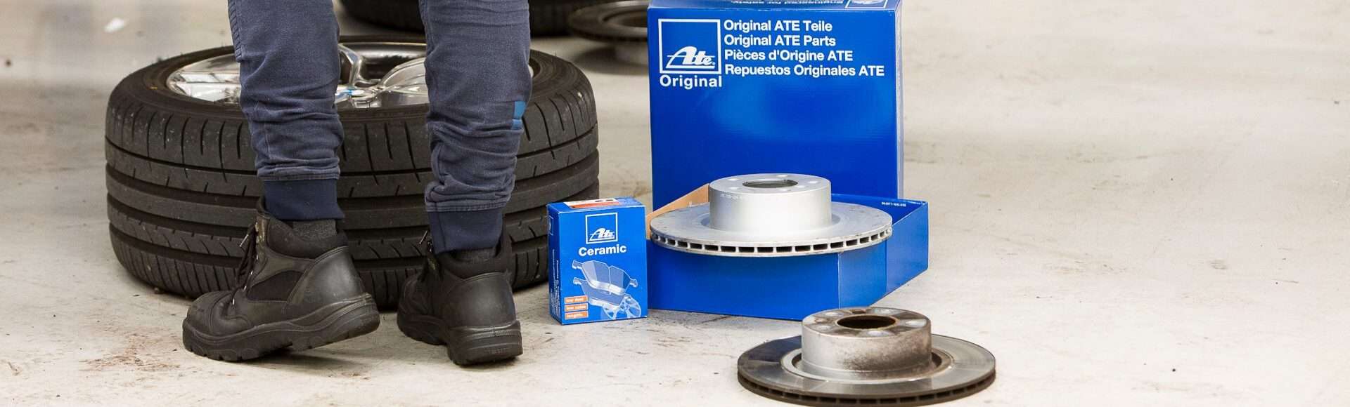 Brake disk on a floor