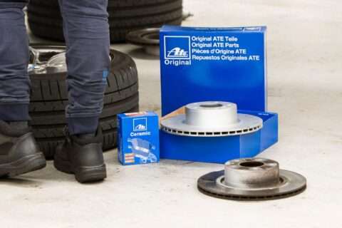 Brake disk on a floor