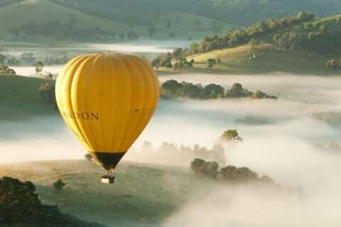 Hot air balloon flight over Balgownie Estate, one of the many activities you can do on a Yarra Valley self-drive itinerary.