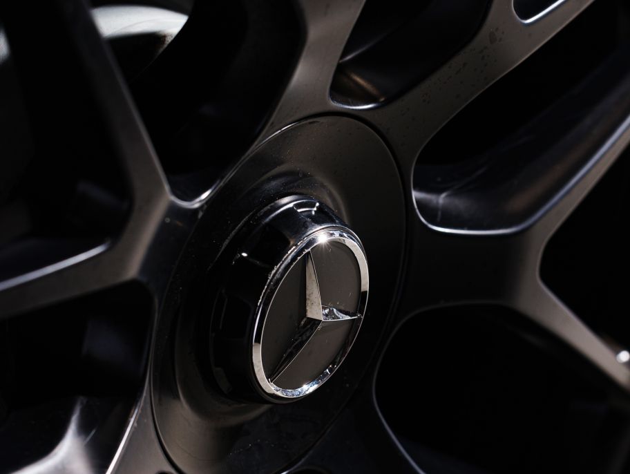 Mercedes hubcap