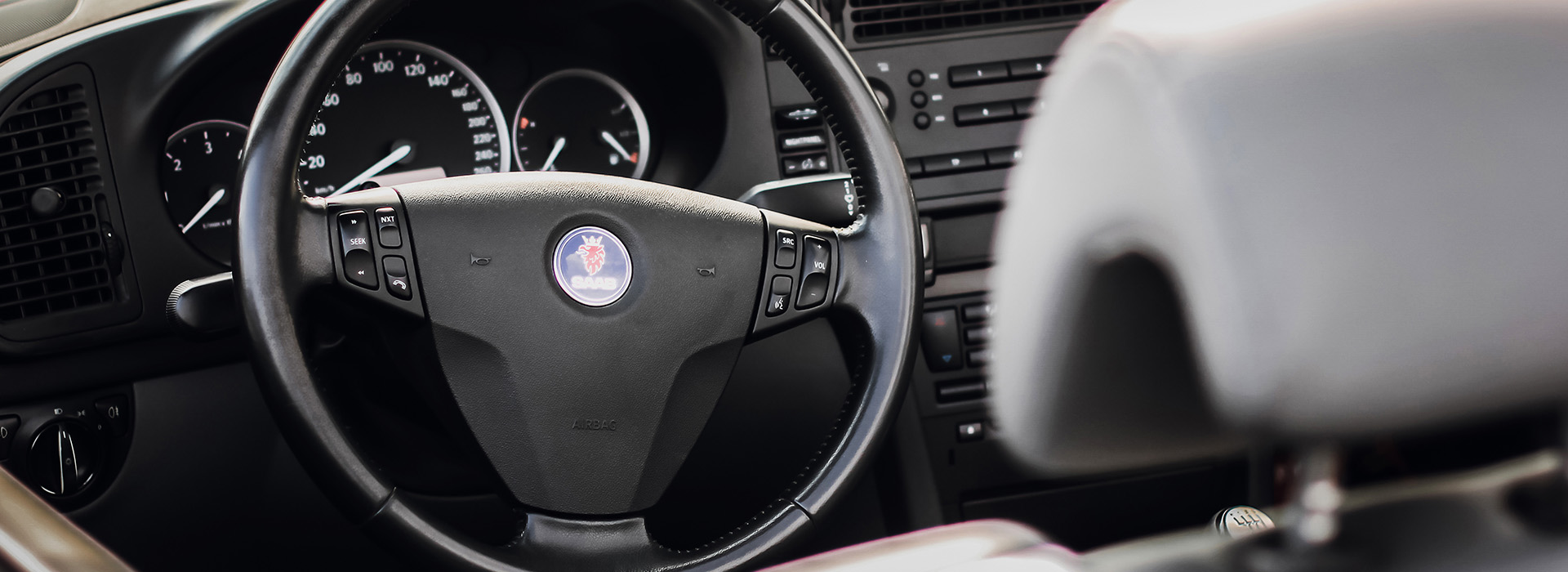 Saab steering wheel