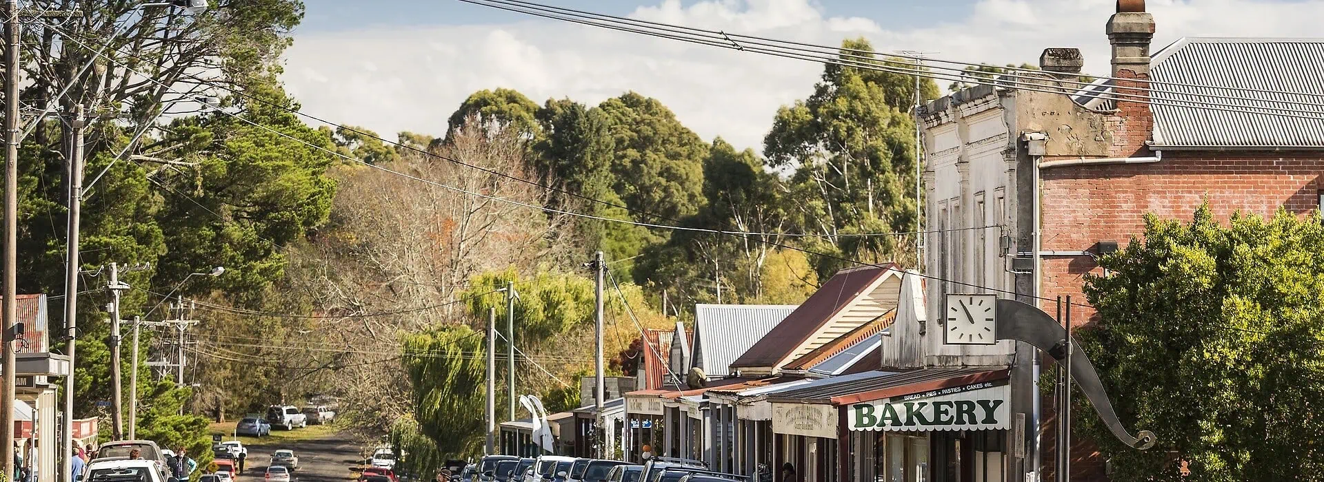 Auto dealership in Australia with a variety of used and new vehicles available for purchase. Serving the local community with quality cars and excellent customer service.